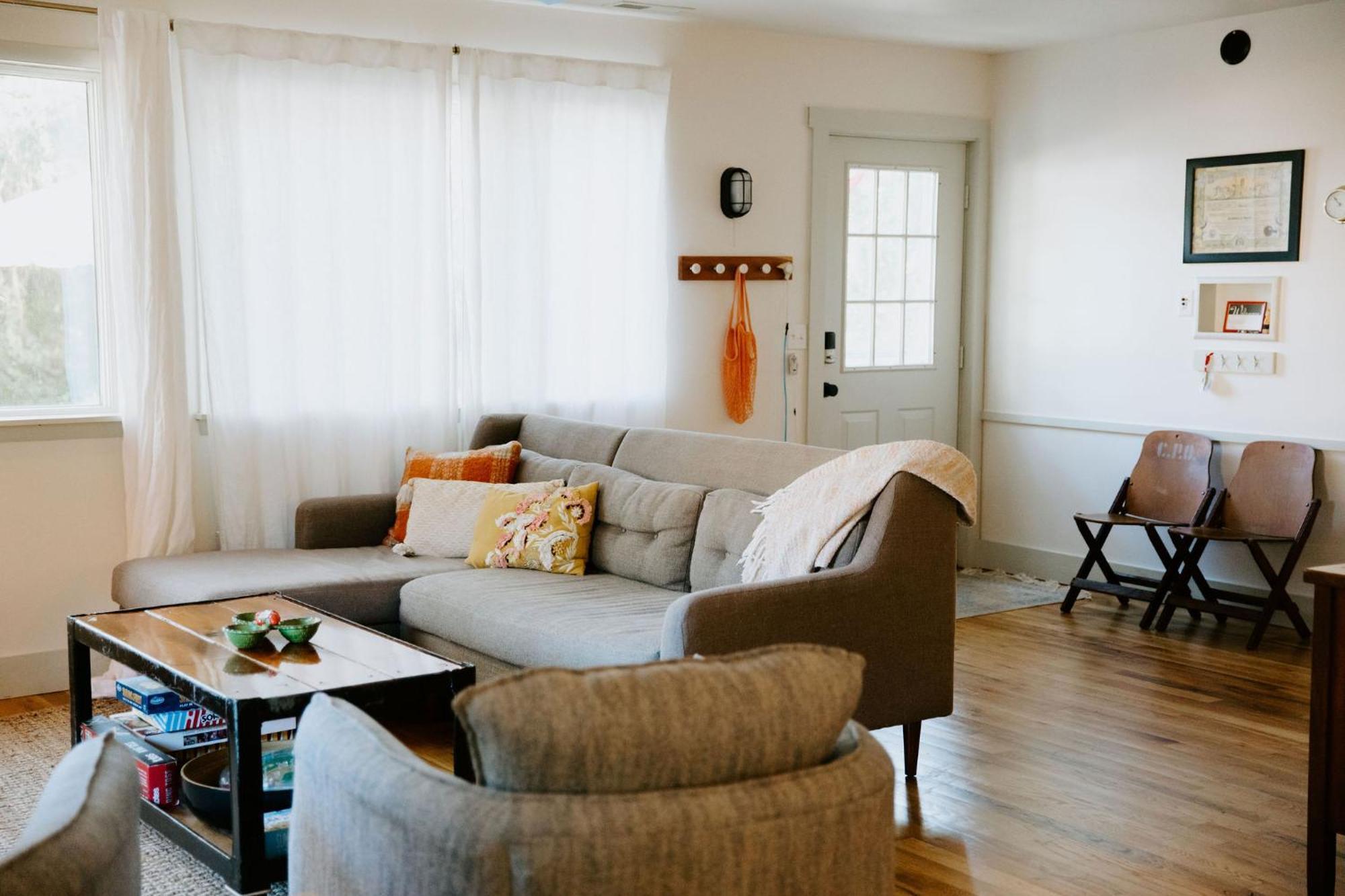 Cottage By The Sea: Pagnotto Shellback House 오크 아일랜드 외부 사진