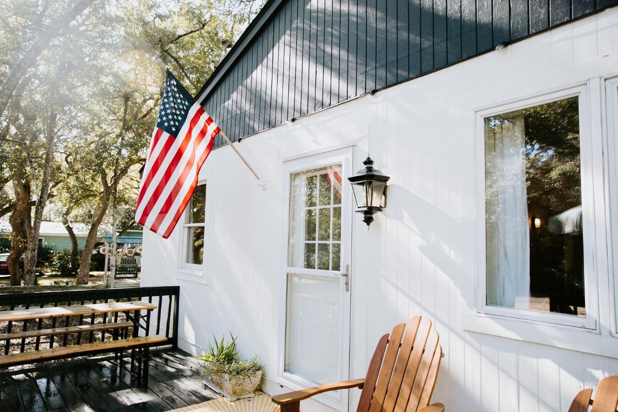 Cottage By The Sea: Pagnotto Shellback House 오크 아일랜드 외부 사진